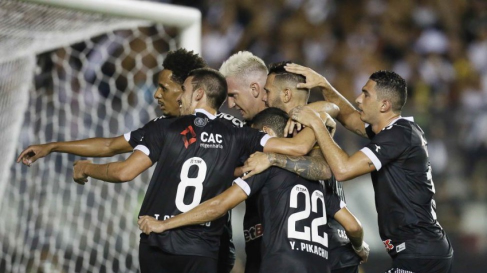 De virada, Vasco vence o Avaí no jogo de ida da 3ª fase da Copa do Brasil