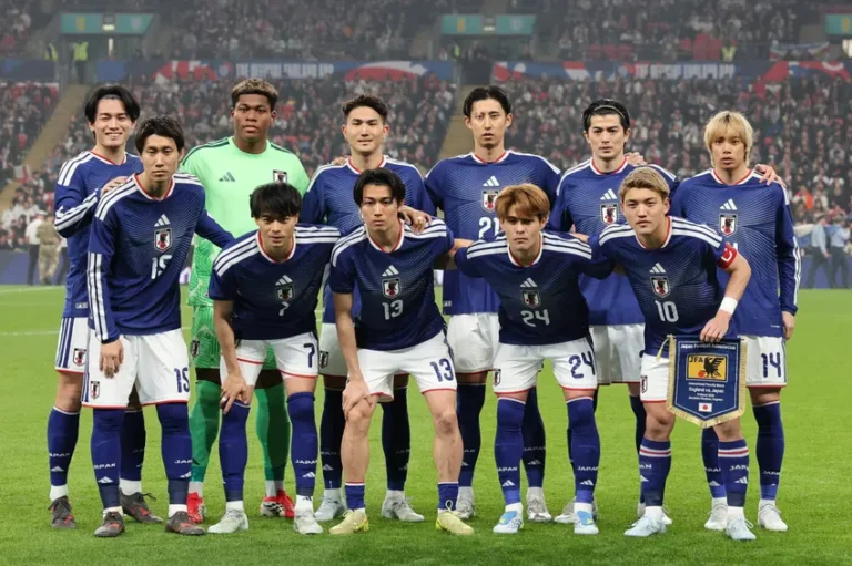 Selecao-do-Japao-perfilada-antes-de-amistoso-contra-a-Inglaterra-1920x1280
